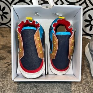 Robeez ‘Stylish Steve’ colorful shoe